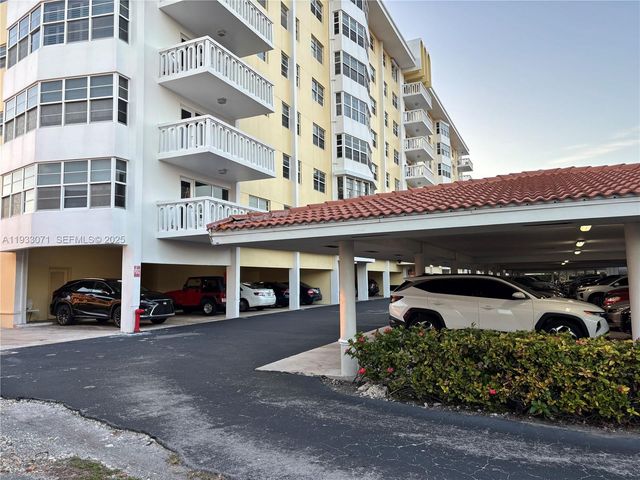 2500 NE 48th Lane 507, Fort Lauderdale, FL 33308