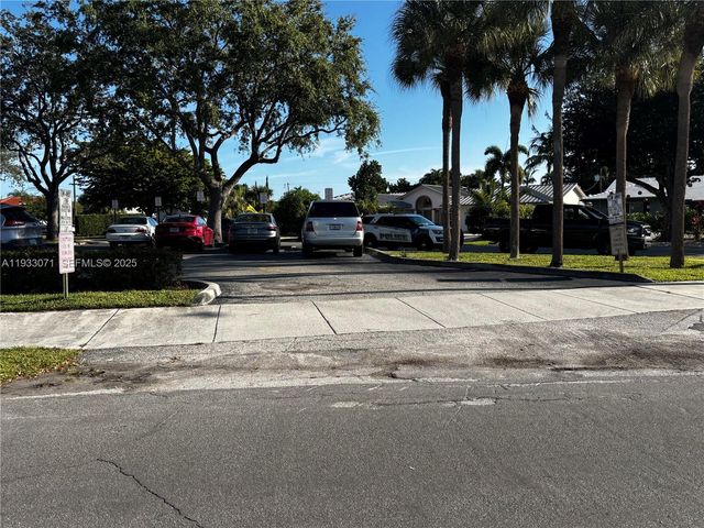 2500 NE 48th Lane 507, Fort Lauderdale, FL 33308