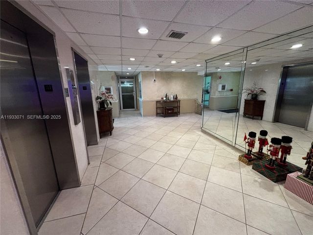 2500 NE 48th Lane 507, Fort Lauderdale, FL 33308
