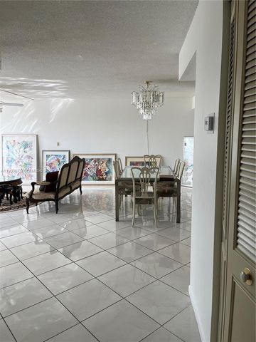 2500 NE 48th Lane 507, Fort Lauderdale, FL 33308