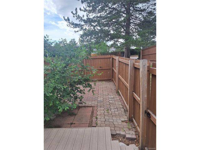 3500 S Telluride Cir A, Aurora, CO 80013