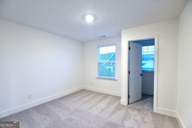 618 Caryle Trail Lane, Loganville, GA 30052