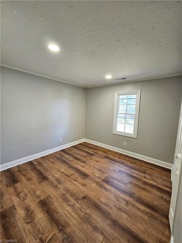 626 Meadowbrook Drive, King, NC 27021