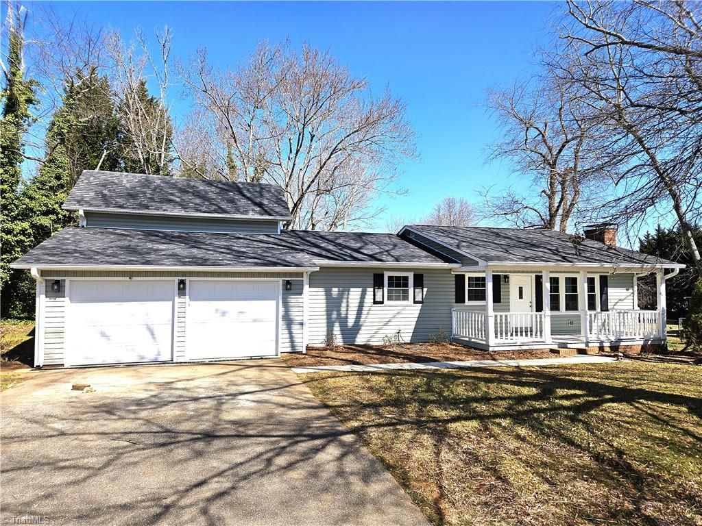 626 Meadowbrook Drive, King, NC 27021