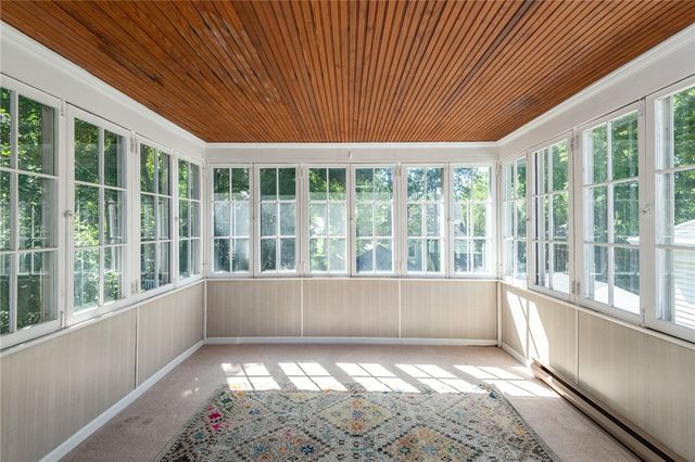 305 Oakwood Avenue, Oakwood, OH 45409