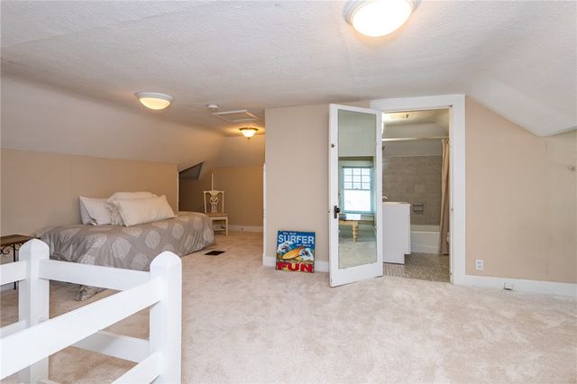 305 Oakwood Avenue, Oakwood, OH 45409