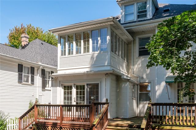 305 Oakwood Avenue, Oakwood, OH 45409