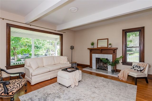 305 Oakwood Avenue, Oakwood, OH 45409