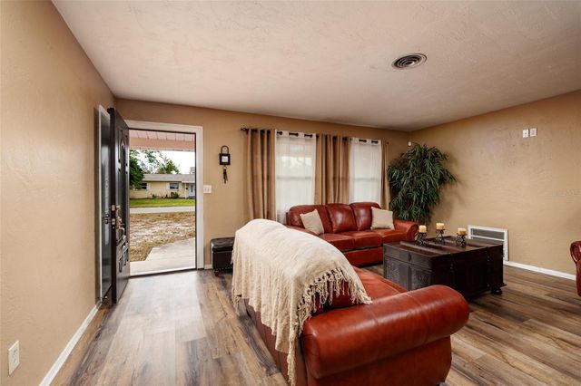 2091 62ND PLACE S, St Petersburg, FL 33712