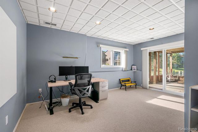 1054 Forest Bay Drive, Waterford, MI 48328
