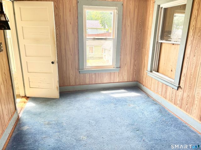 14 Village Street, Manchester, CT 06040