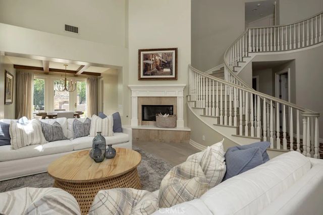 7 Crooked Stick, Newport Beach, CA 92660