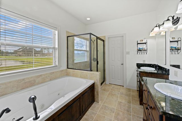 13283 Lotus St, Vacherie, LA 70090