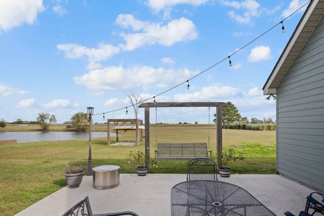 13283 Lotus St, Vacherie, LA 70090