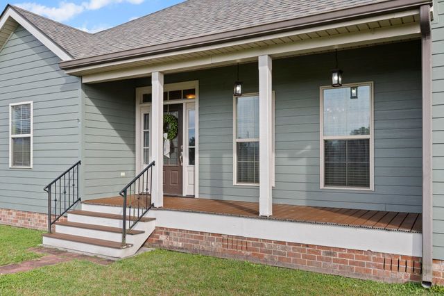 13283 Lotus St, Vacherie, LA 70090