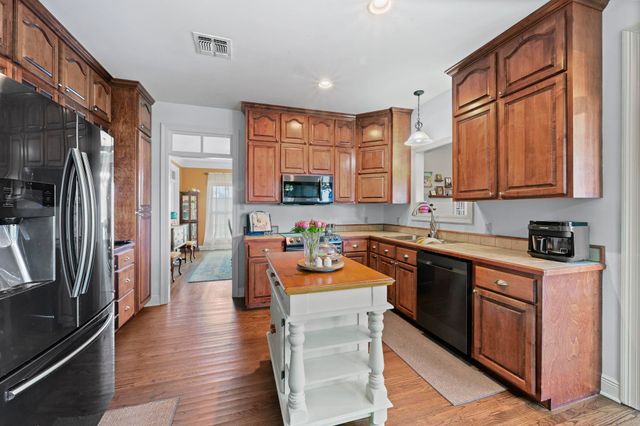 13283 Lotus St, Vacherie, LA 70090