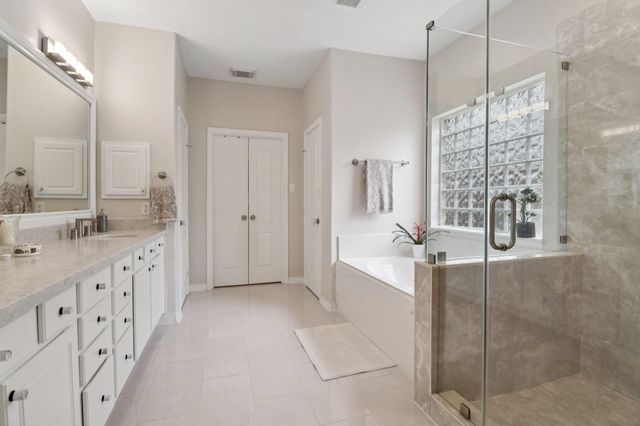 11312 Starlight Bay Street, Pearland, TX 77584