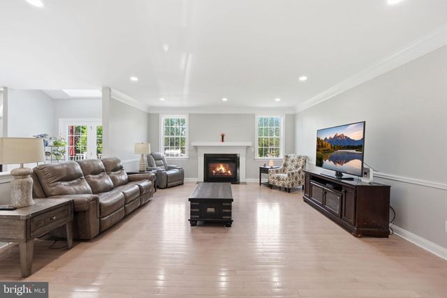 15300 TURNING LEAF PL, Haymarket, VA 20169