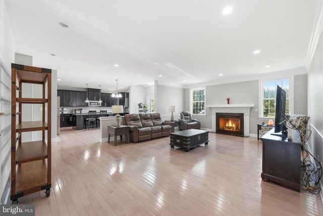 15300 TURNING LEAF PL, Haymarket, VA 20169