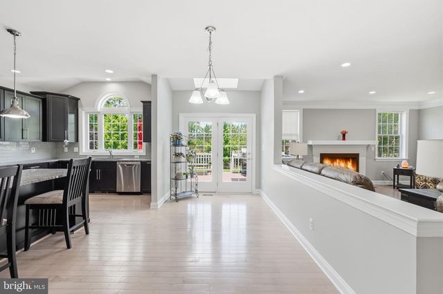 15300 TURNING LEAF PL, Haymarket, VA 20169