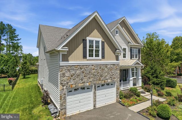 15300 TURNING LEAF PL, Haymarket, VA 20169