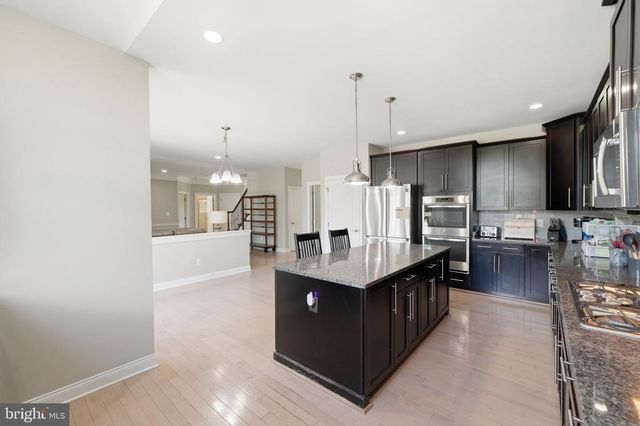 15300 TURNING LEAF PL, Haymarket, VA 20169