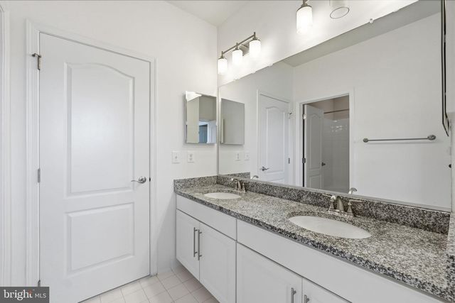 15300 TURNING LEAF PL, Haymarket, VA 20169