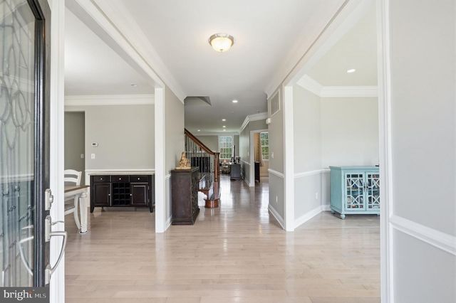 15300 TURNING LEAF PL, Haymarket, VA 20169