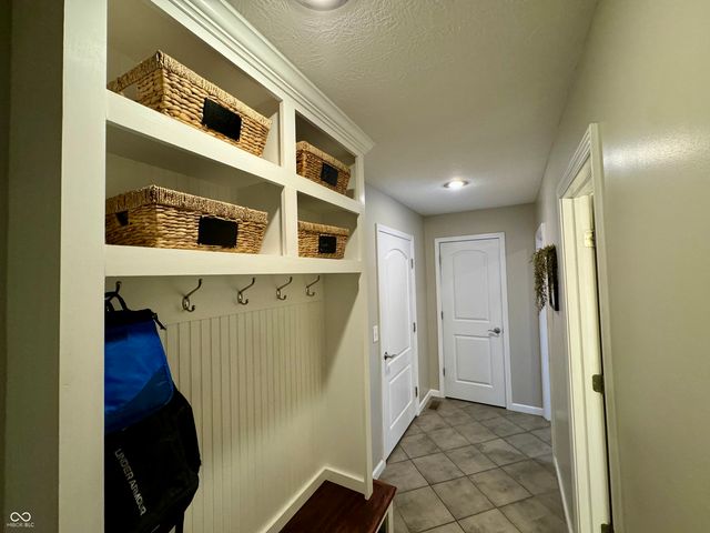 1345 S Oakridge Lane, Crawfordsville, IN 47933