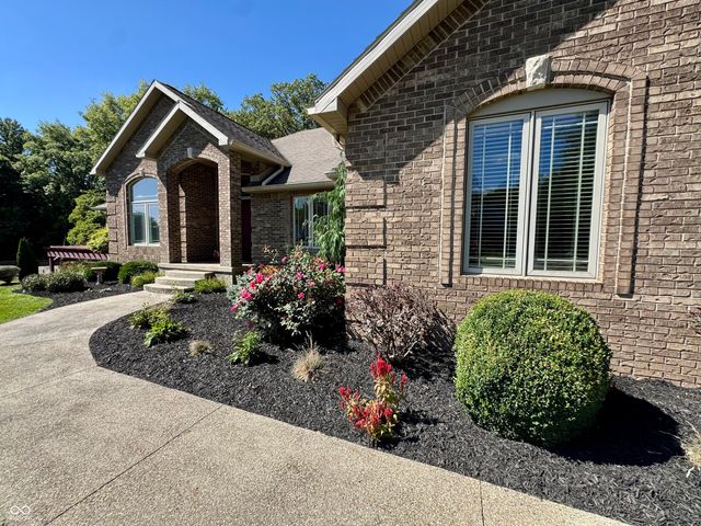 1345 S Oakridge Lane, Crawfordsville, IN 47933