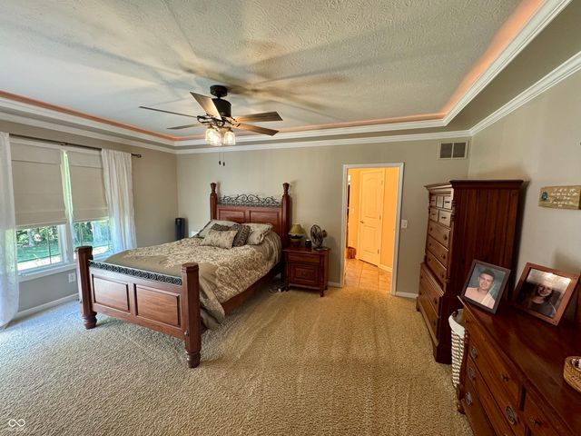 1345 S Oakridge Lane, Crawfordsville, IN 47933