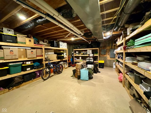 1345 S Oakridge Lane, Crawfordsville, IN 47933