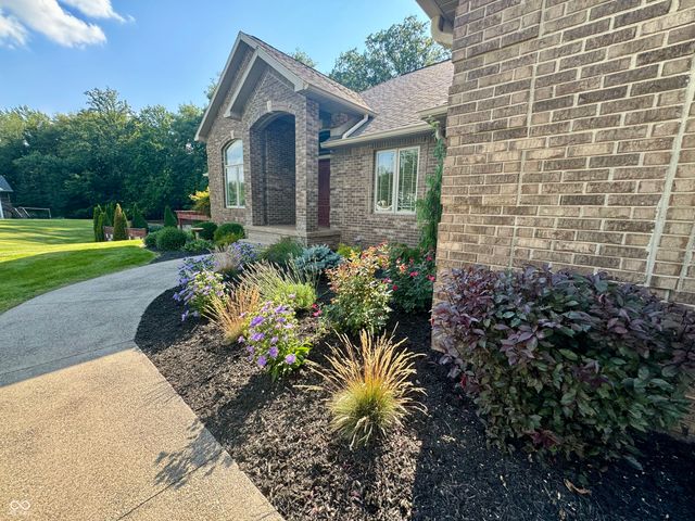 1345 S Oakridge Lane, Crawfordsville, IN 47933