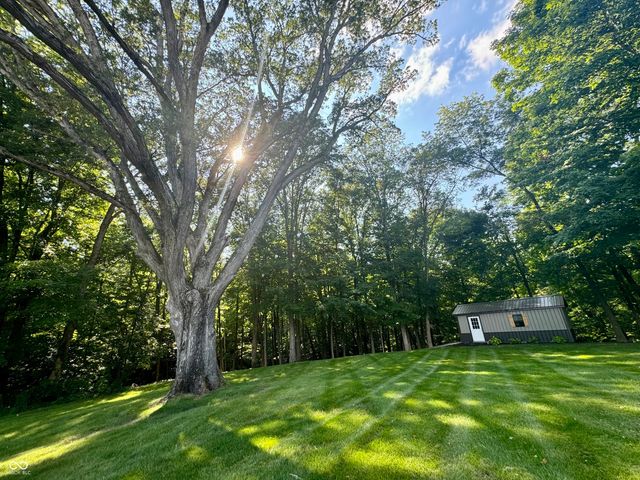 1345 S Oakridge Lane, Crawfordsville, IN 47933