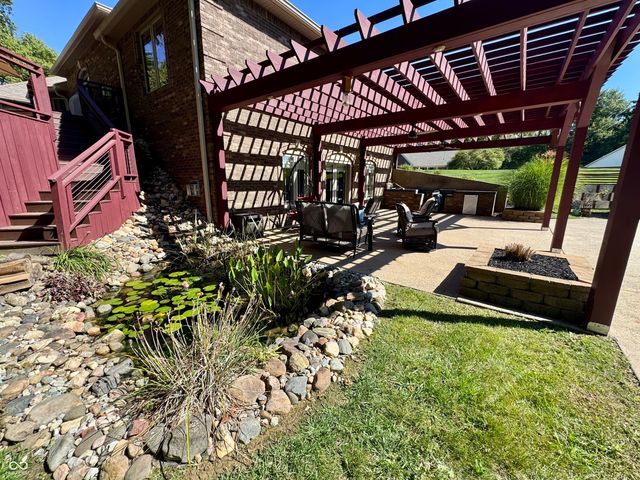 1345 S Oakridge Lane, Crawfordsville, IN 47933