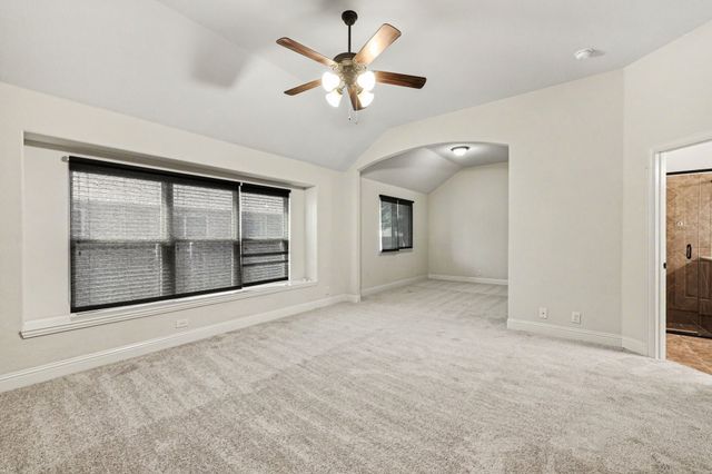 8305 Spitfire Trail, Aubrey, TX 76227