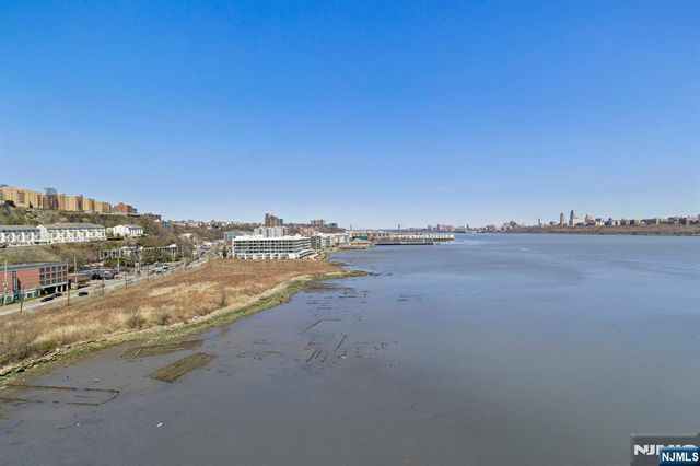 8100 River Road 1013, North Bergen, NJ 07047