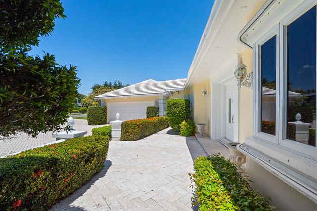 57 Cayuga Road, Sea Ranch Lakes, FL 33308