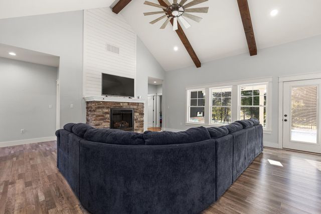 354 Deer Haven Drive, Somerset, KY 42501