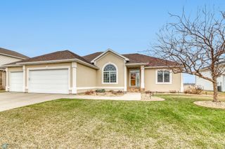 1040 36th Avenue W, West Fargo, ND 58078
