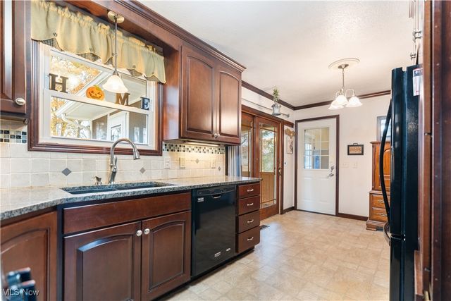 6733 Dale Avenue NW, Massillon, OH 44646