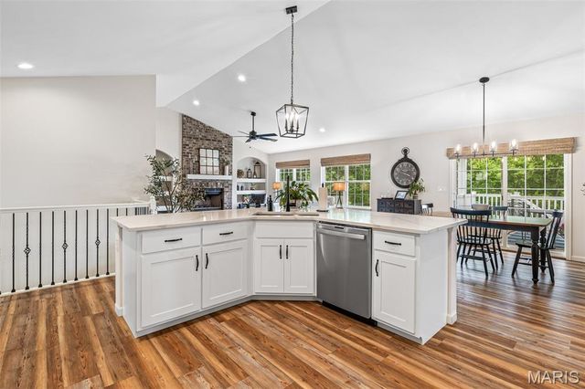 1855 Sunset Ridge, Festus, MO 63028