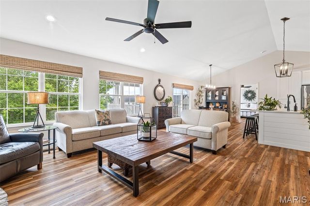 1855 Sunset Ridge, Festus, MO 63028