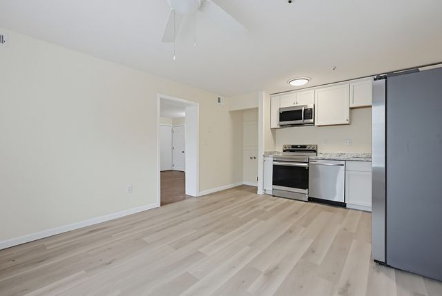 75-77 Colonel Bell Dr 9, Brockton, MA 02301