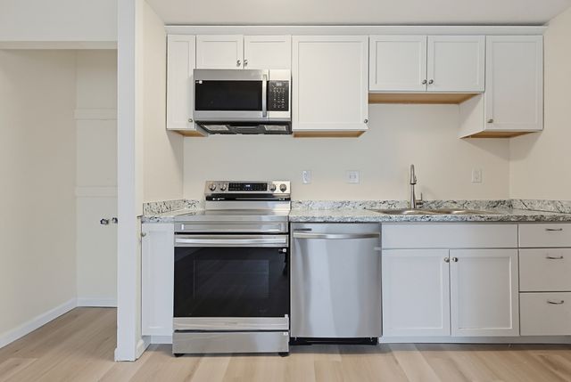 75-77 Colonel Bell Dr 9, Brockton, MA 02301
