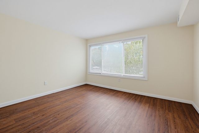 75-77 Colonel Bell Dr 9, Brockton, MA 02301