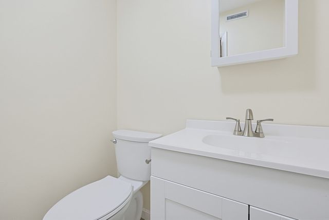 75-77 Colonel Bell Dr 9, Brockton, MA 02301