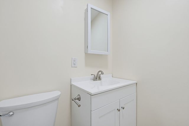 75-77 Colonel Bell Dr 9, Brockton, MA 02301