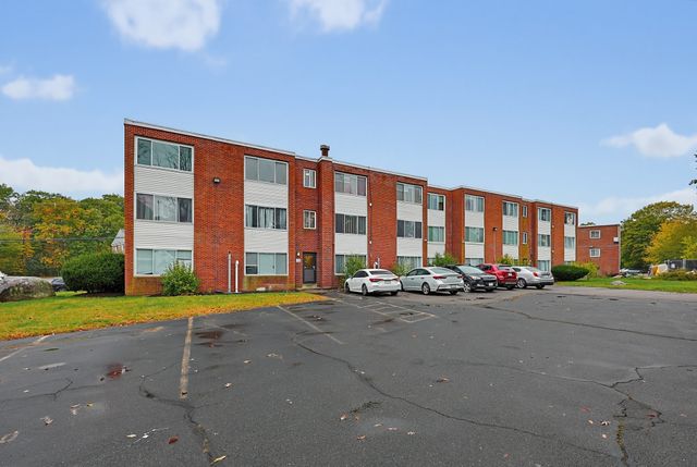 75-77 Colonel Bell Dr 9, Brockton, MA 02301