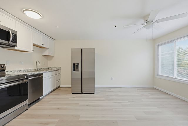 75-77 Colonel Bell Dr 9, Brockton, MA 02301